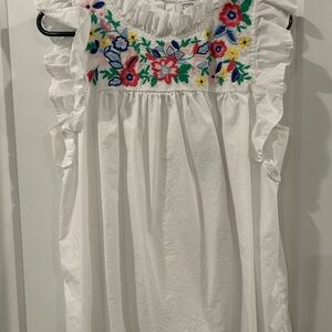 Crown & Ivy White blouse with Multicolor Floral Embroidery
